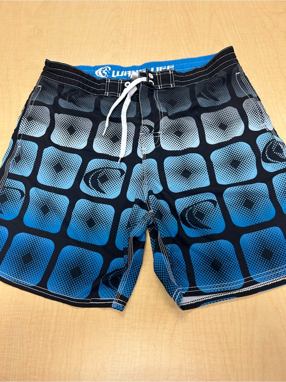 WaveLife Men's Blue and Black Patterned Swim Trunks size 36